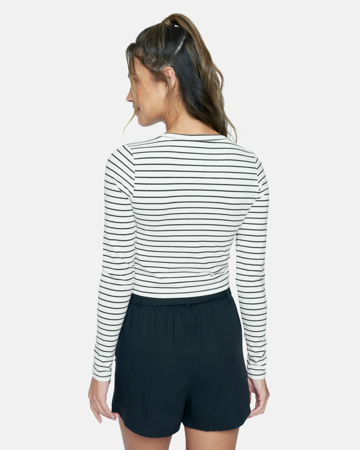 SOPHIE FITTED TEE 3 SOPHIE FITTED TEE - Image 2