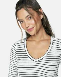 SOPHIE FITTED TEE 9 SOPHIE FITTED TEE -HURLEY Sales 3hkl0611 feeder stripe 4
