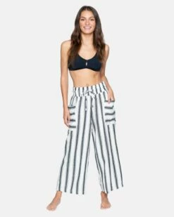 Everyday Wide Leg Pant