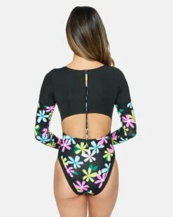 Front Page -HURLEY Sales ho1105 pink punch 2