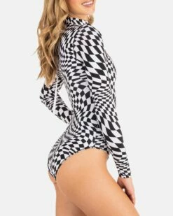 NASCAR MODERATE SURFSUIT 12 NASCAR MODERATE SURFSUIT -HURLEY Sales ho1114 bkwht 5