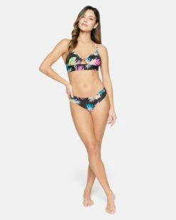 Hana Reversible Bralette 9 Hana Reversible Bralette -HURLEY Sales ht1227 black tiki multi 3