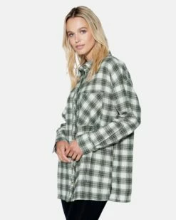 Odessa Plaid Boyfriend Shirt -HURLEY Sales hu043w3 cypress green 3